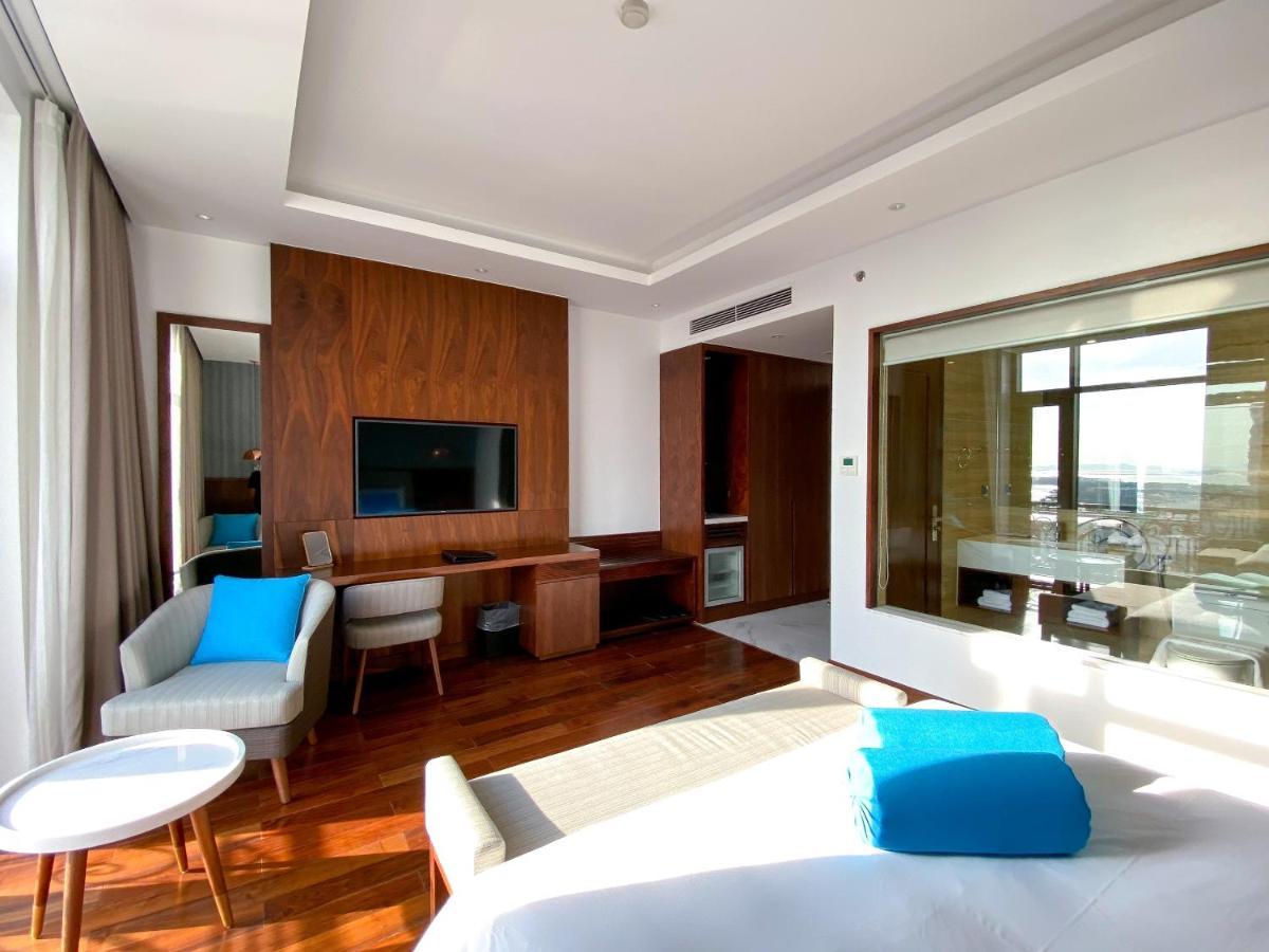 Hotel D'lecia